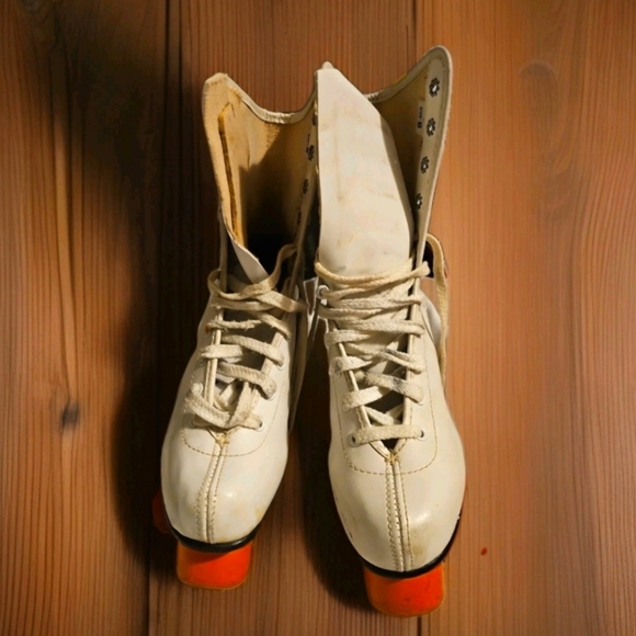 Roller Derby Other - Vintage Roller Skates  Derby Skate Corp 1970s